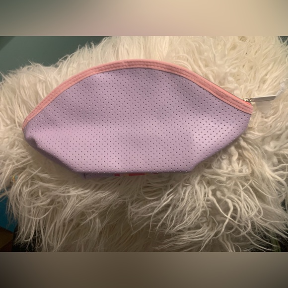 Benefit 2020 Dome Make Up Bag- NEW! - Picture 5 of 5